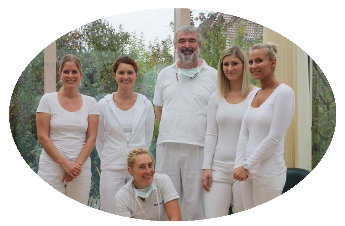 Team von Zahnarzt Traun Oberösterreich Dr. Hellmayr
